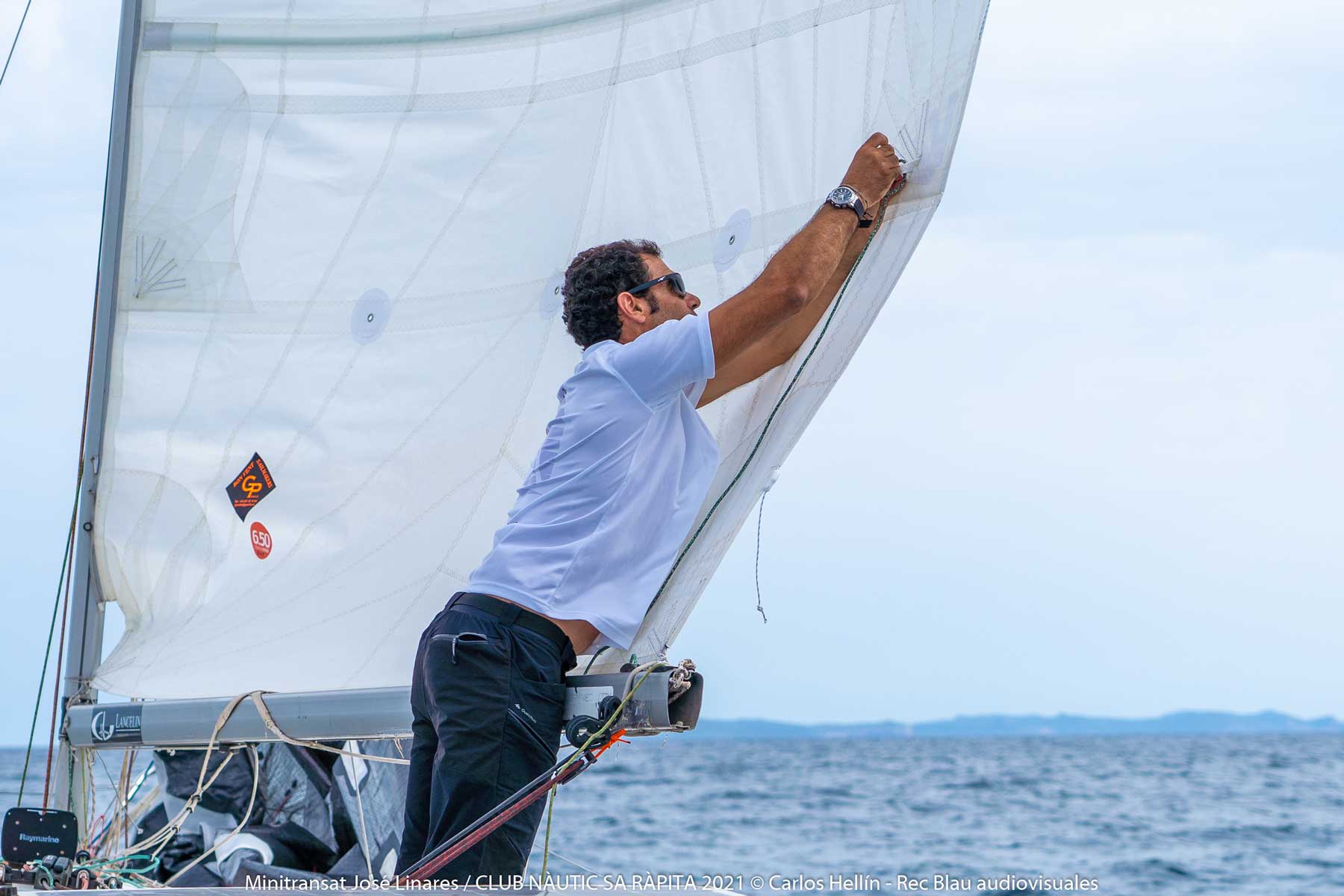EL REGATISTA DEL CN SA RÁPITA JOSÉ LINARES, LISTO PARA LA MINI TRANSAT